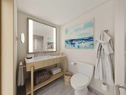 Hamilton Princess - Fairmont Gold Experience