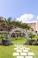 Hamilton Princess - Fairmont Gold Experience