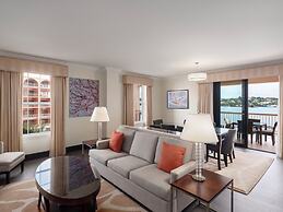 Hamilton Princess - Fairmont Gold Experience