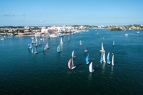 Hamilton Princess - Fairmont Gold Experience