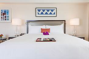 Hamilton Princess - Fairmont Gold Experience