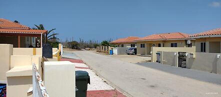 Cozy Home Under the Sun, With Swimmingpool