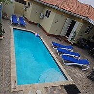 Cozy Home Under the Sun, With Swimmingpool