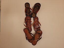 Cozy Home Under the Sun, With Swimmingpool