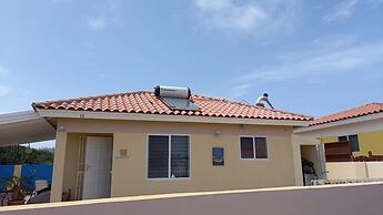 Cozy Home Under the Sun, With Swimmingpool