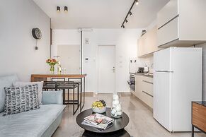 Superb 1Bdr w balcony