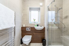2BR Apt-sleeps 5-accessible-central Dartford