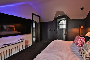 The Rockefeller Apartments