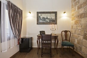 Porolithos Boutique Hotel