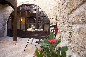 Porolithos Boutique Hotel