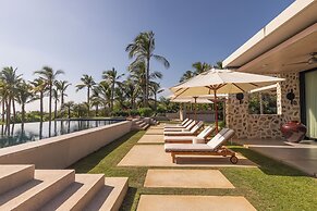 Susurros del Corazón, Auberge Collection
