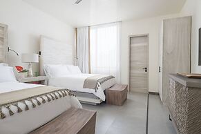 Susurros del Corazón, Auberge Collection
