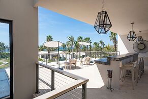Susurros del Corazón, Auberge Collection