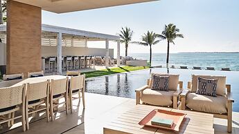 Susurros del Corazón, Auberge Collection