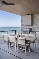 Susurros del Corazón, Auberge Collection