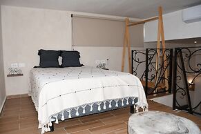 Casa Luz Downtown Apartments