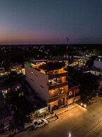 Casa Luz Downtown Apartments