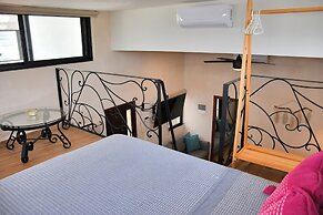 Casa Luz Downtown Apartments