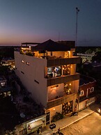 Casa Luz Downtown Apartments