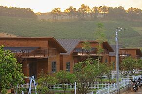 The Tropicana B'la Village Hotel