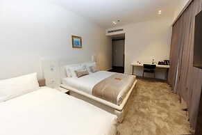 Habitat Hotel Tirana