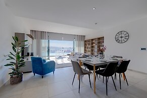 Luxury Apartment With Valletta and Harbour Views