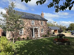 Moor End Manor