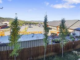 Blackstone Beauty 2 Bedroom Condo by RedAwning