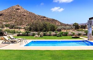 Muses Beach Villas - Urania