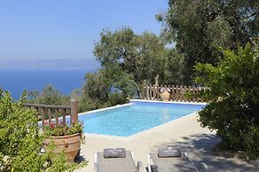 Joanna s House in Kourteika