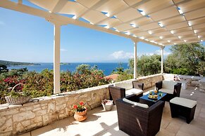 Villa Flora in Paxi With 4 Bedrooms and 4 Bathrooms