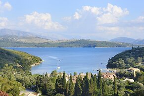 Leonora s House in St Stefanos Bay