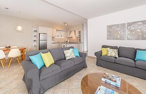 Leonora s House in St Stefanos Bay