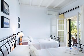 Villa Nafsika in St Stefanos Bay