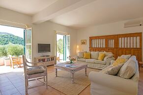 Loutsa Villa in Ithaki