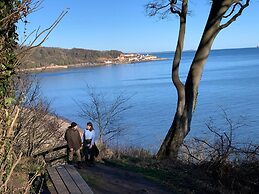 NEW Superb One Bedroom Getaway in Dysart Kirkcaldy