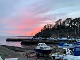 NEW Superb One Bedroom Getaway in Dysart Kirkcaldy