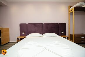 Palm Suites Apartment-Suite