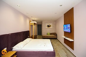 Palm Suites Apartment-Suite