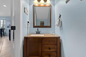 Champagne and Roses Fr 218 Tahitian Way