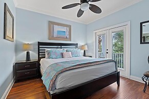 Champagne and Roses Fr 218 Tahitian Way