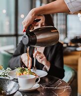 voco Chicago Downtown - Riverwalk by IHG