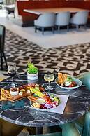 voco Chicago Downtown - Riverwalk by IHG