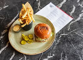 voco Chicago Downtown - Riverwalk by IHG