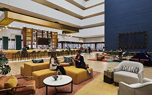 voco Chicago Downtown - Riverwalk by IHG