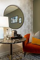 voco Chicago Downtown - Riverwalk by IHG