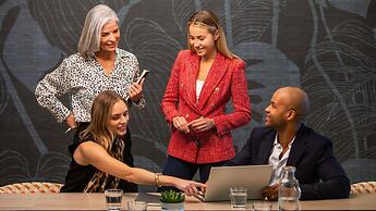 voco Chicago Downtown - Riverwalk by IHG