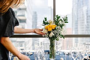 voco Chicago Downtown - Riverwalk by IHG