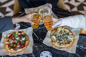 voco Chicago Downtown - Riverwalk by IHG