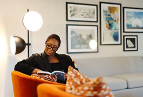 voco Chicago Downtown - Riverwalk by IHG